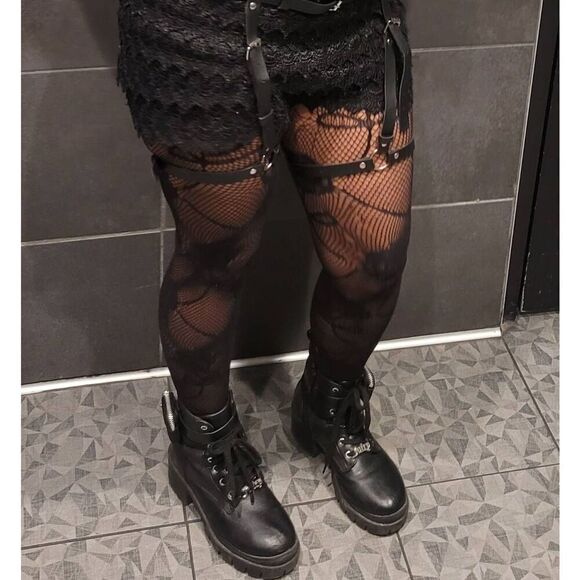 Surprise one pair stockings - Picture 4 of 4